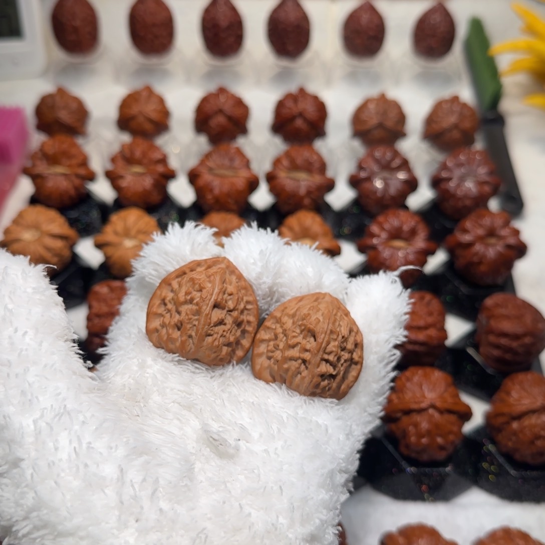 吊坠文玩核桃36.5三角白