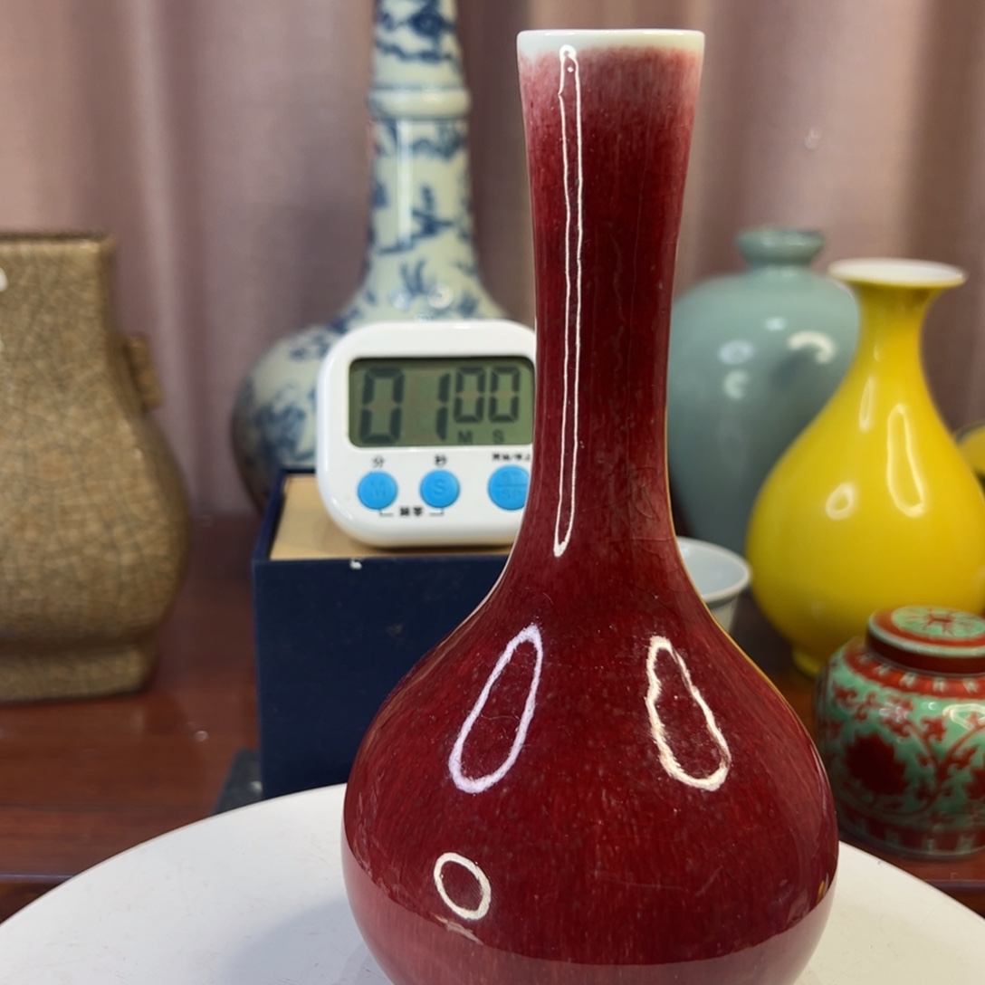 厚***物陶瓷豇豆红釉胆瓶