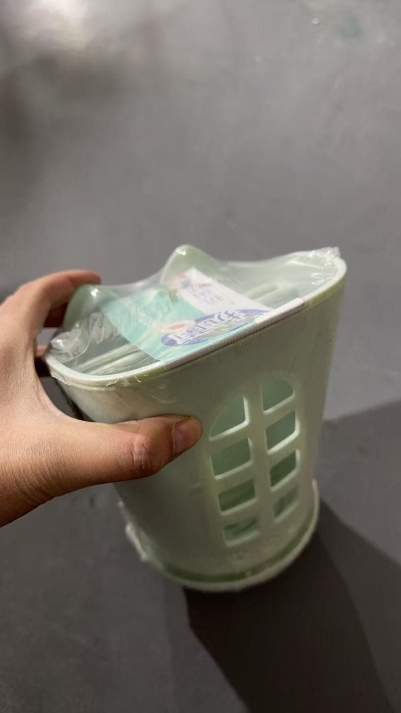 遇尚商超尾单小怪兽抗菌筷子桶