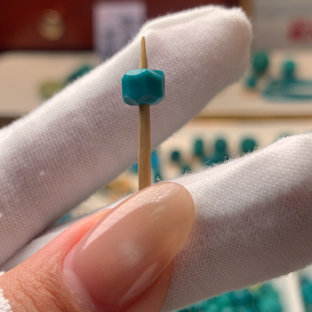 绿松石未镶嵌配饰