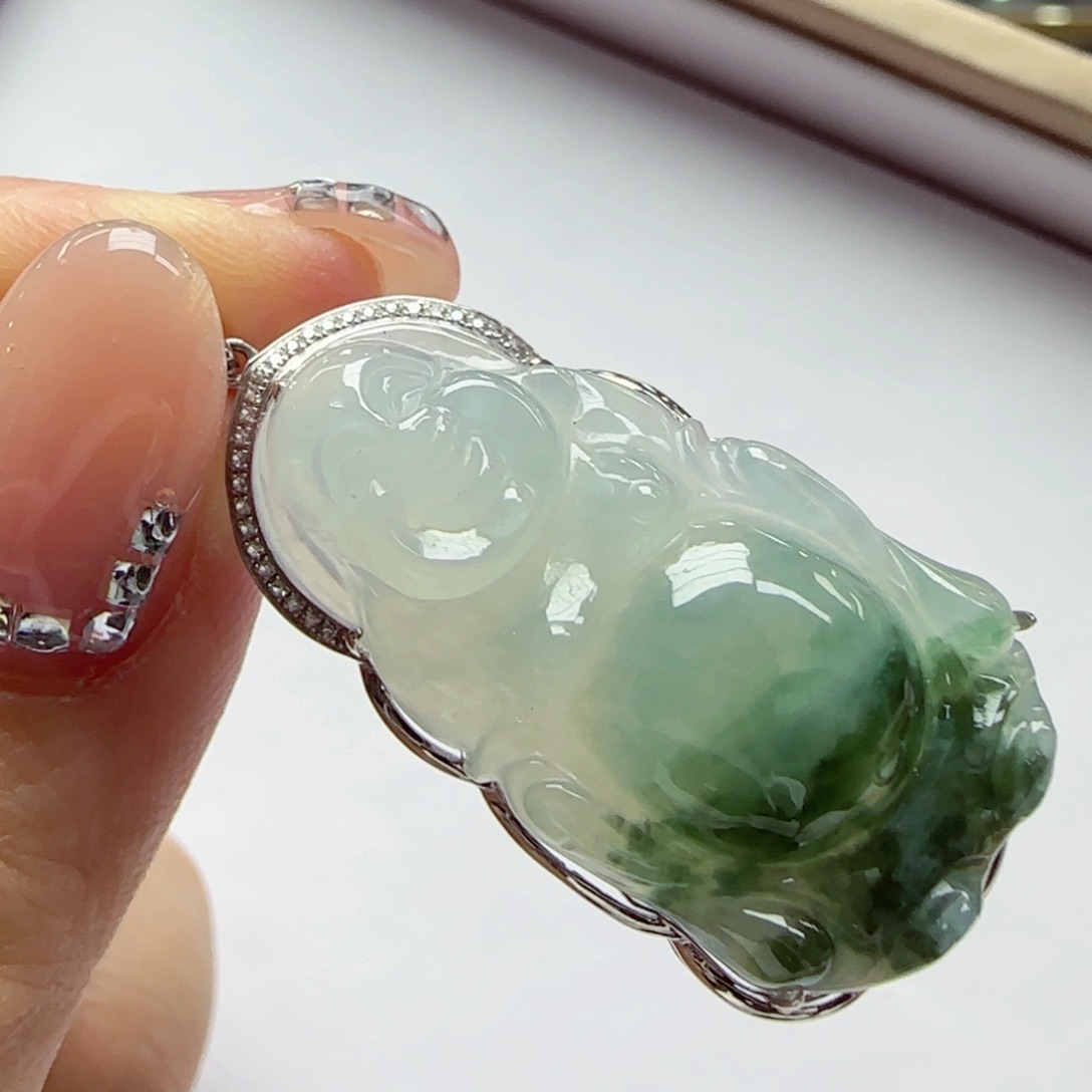 颈饰18K金镶嵌翡翠pk96