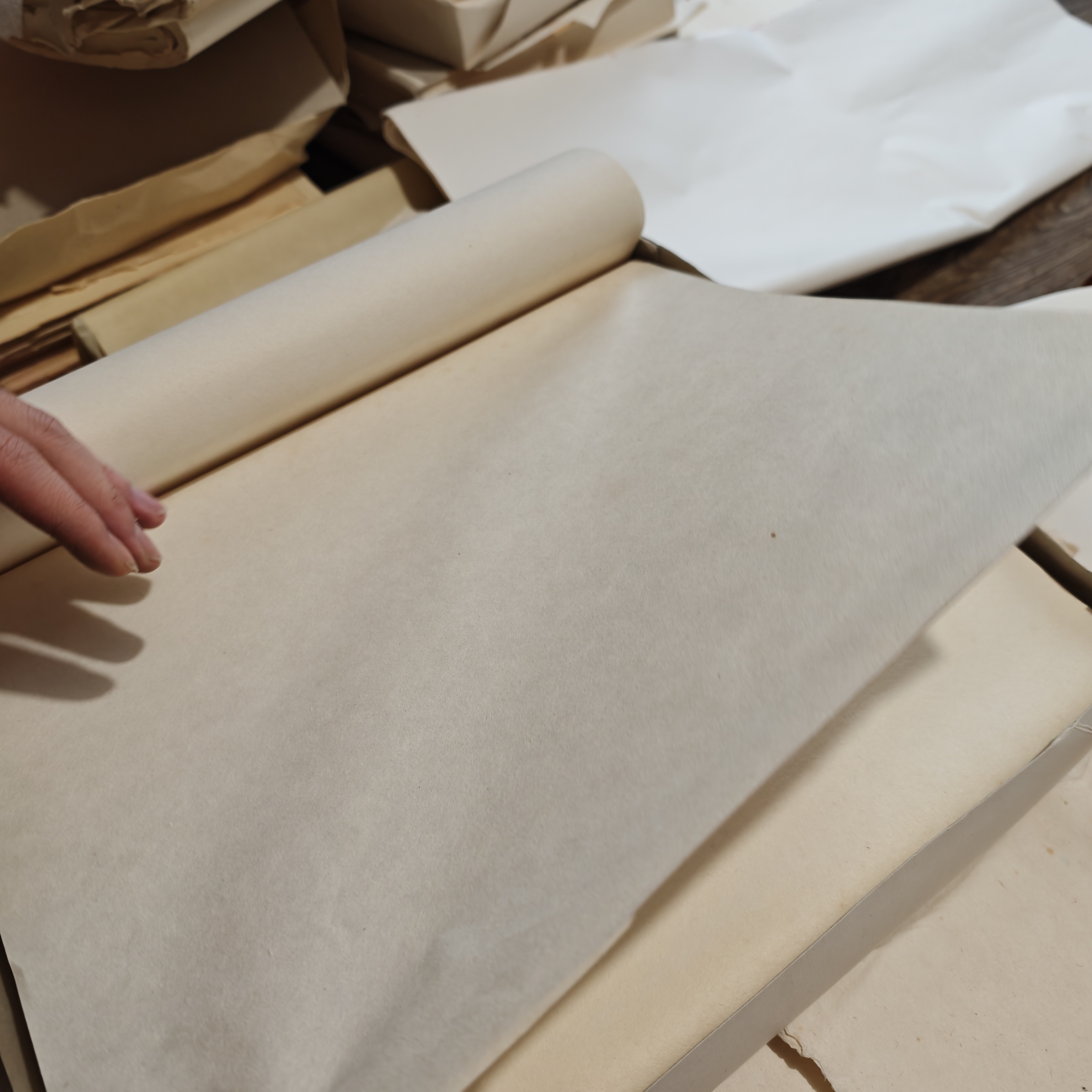 1包九十年代带黄斑老纸四尺对开