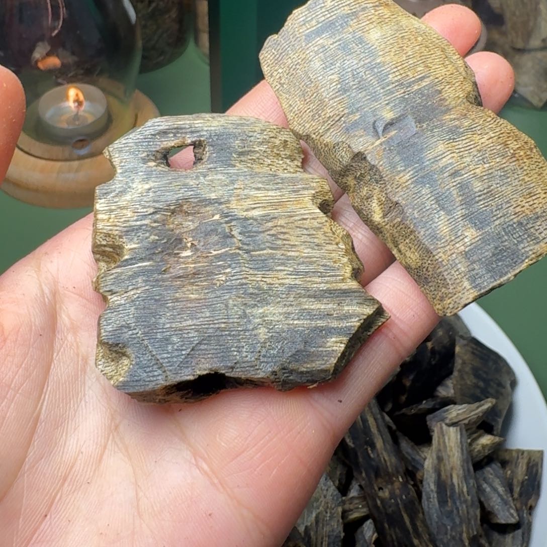 沉香手把件古*海南陆河高端老块料26克