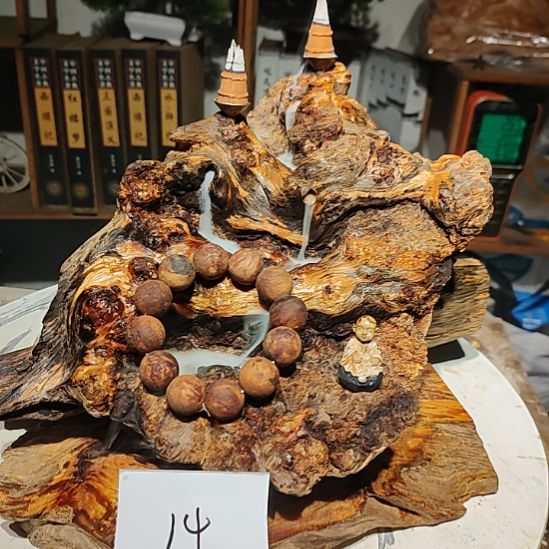 极***春松木14北沉香琥珀木天然造型山水摆件