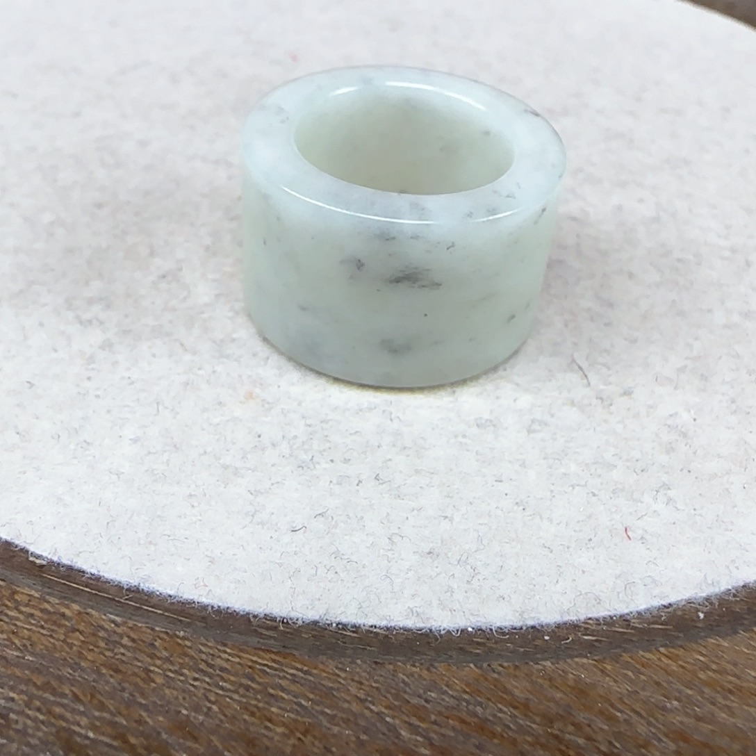 蛇纹石玉未镶嵌戒指内径16