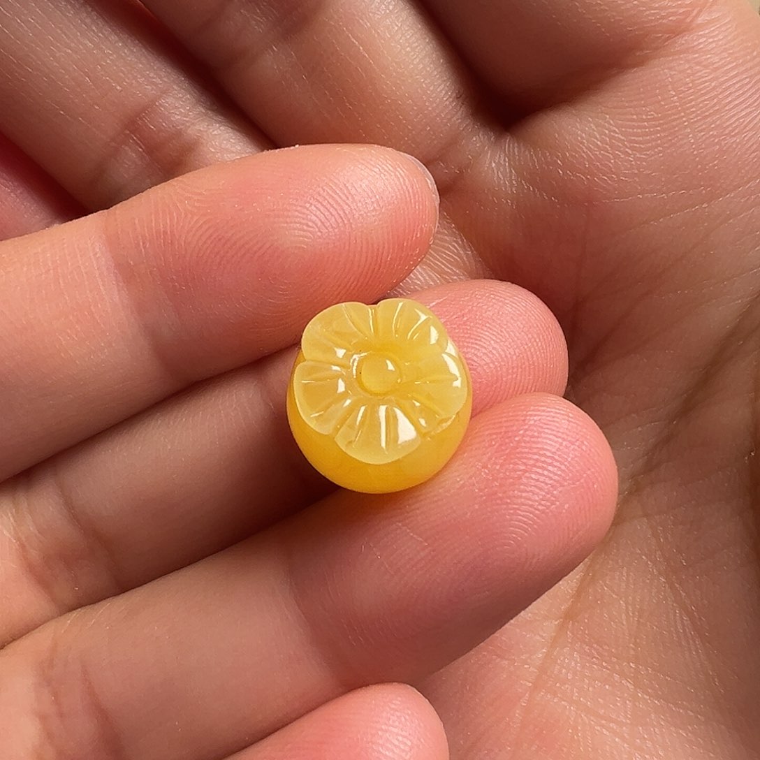 蜜蜡颈饰未镶嵌柿子（打孔不退换）