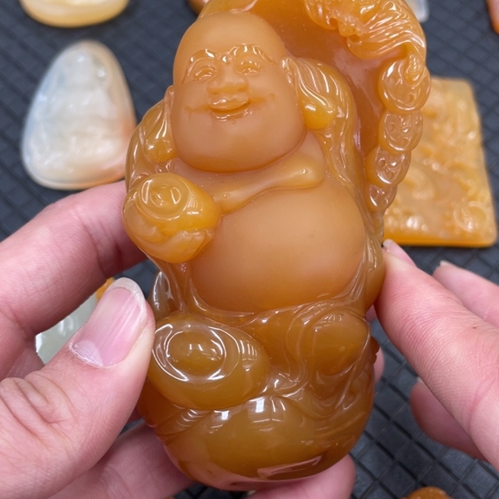 石英质玉（黄龙玉）颈饰未镶嵌