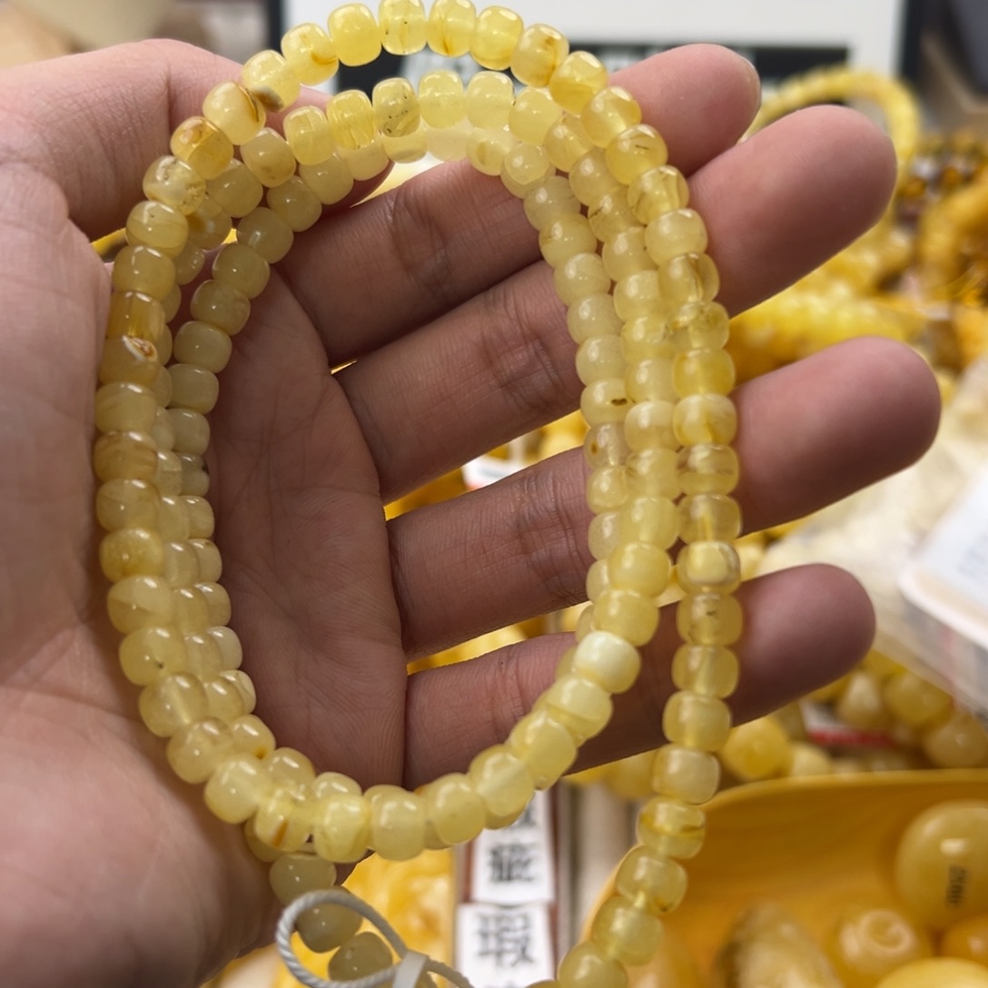 琥珀珠宝奇石未镶嵌