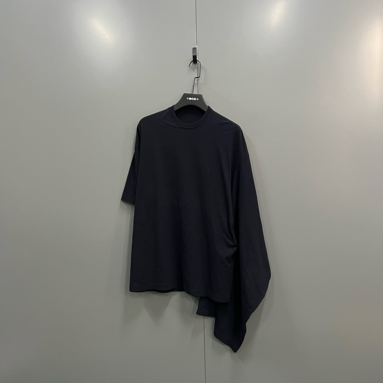 95新 Balenciaga/巴黎世家 (ll) 背后双B印花不规则短袖 XS无领标