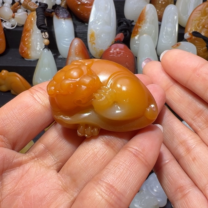 和田玉挂件未镶嵌