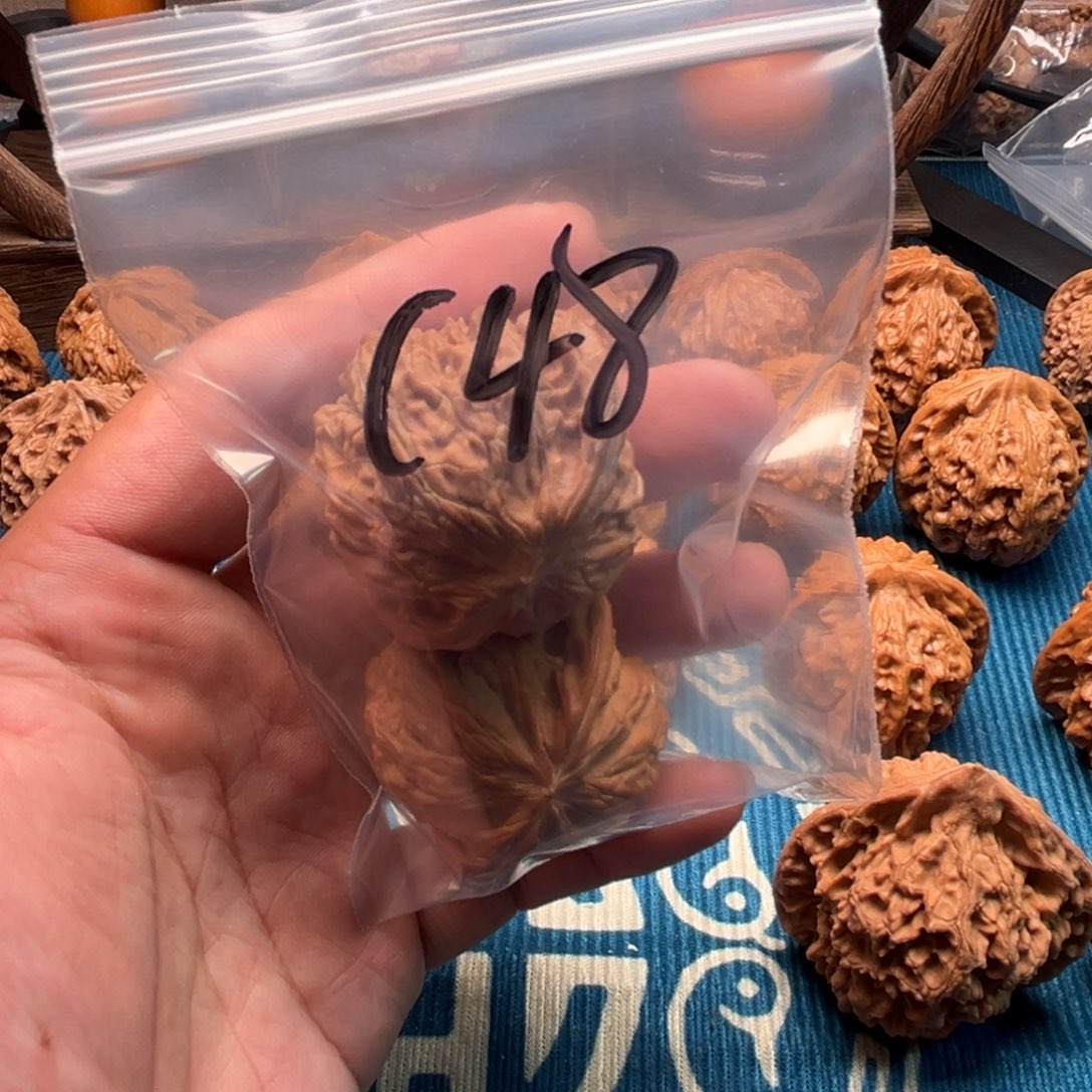 文玩核桃吊坠磨盘