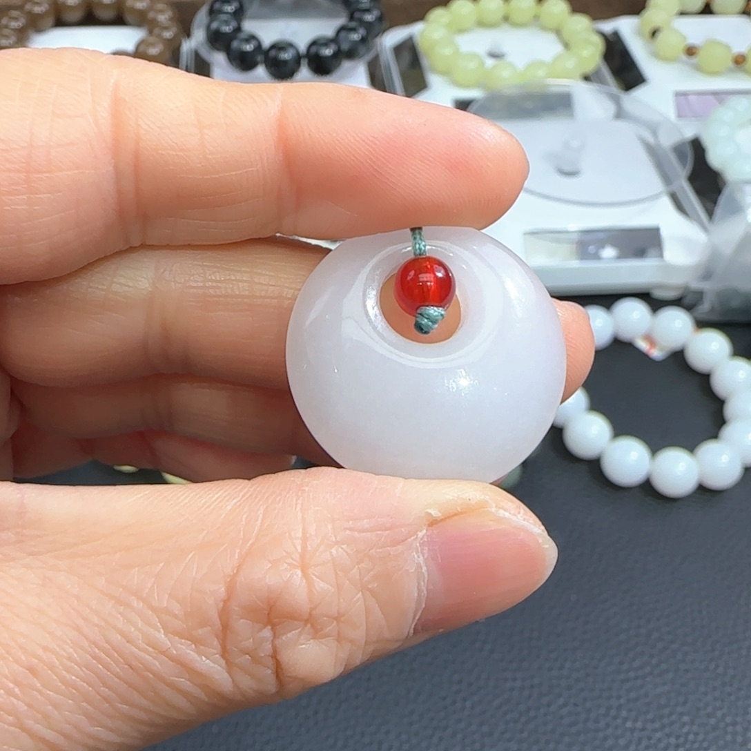 石英质玉颈饰未镶嵌