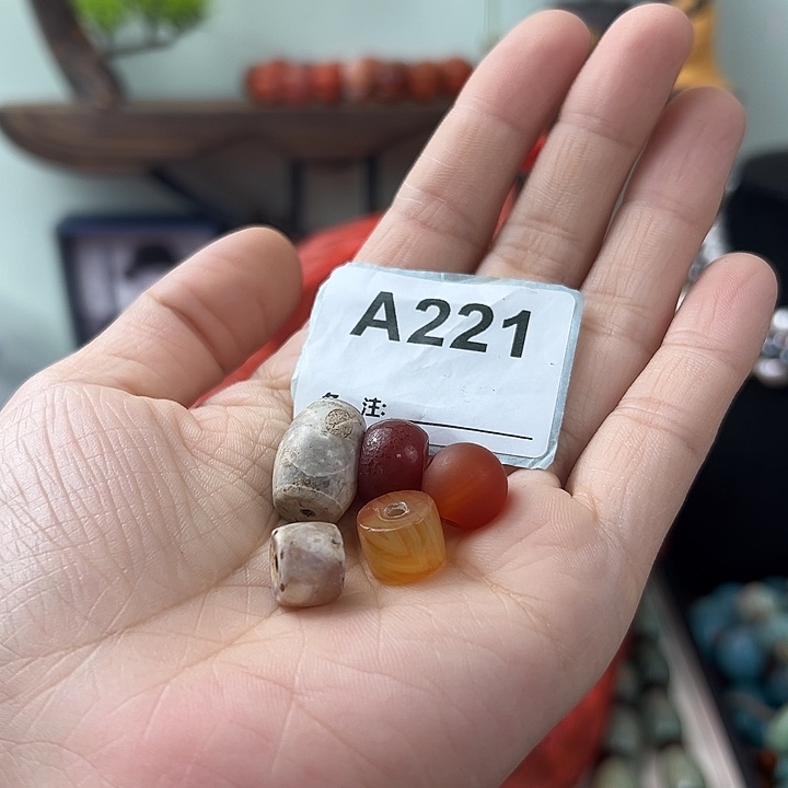 未镶嵌颈饰玛瑙/玉髓