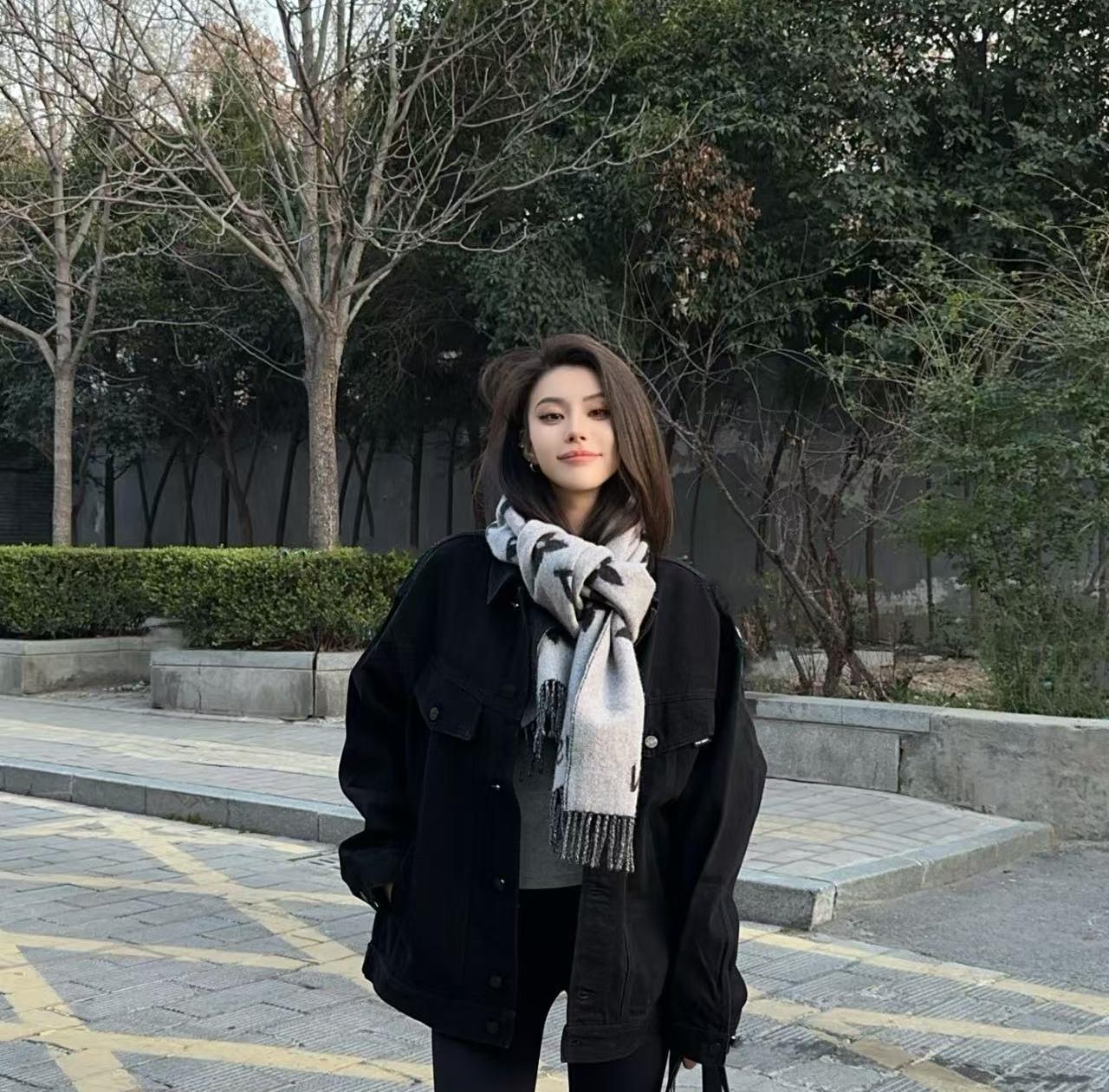 反季专享Louis Vuitton经典羊绒围巾-B