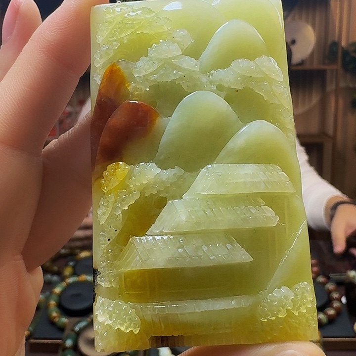 蛇纹石玉手串未镶嵌