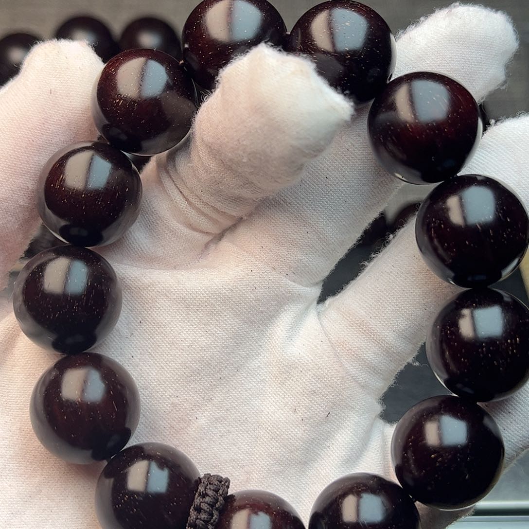 檀香紫檀（小叶紫檀）1.8泥料带金星