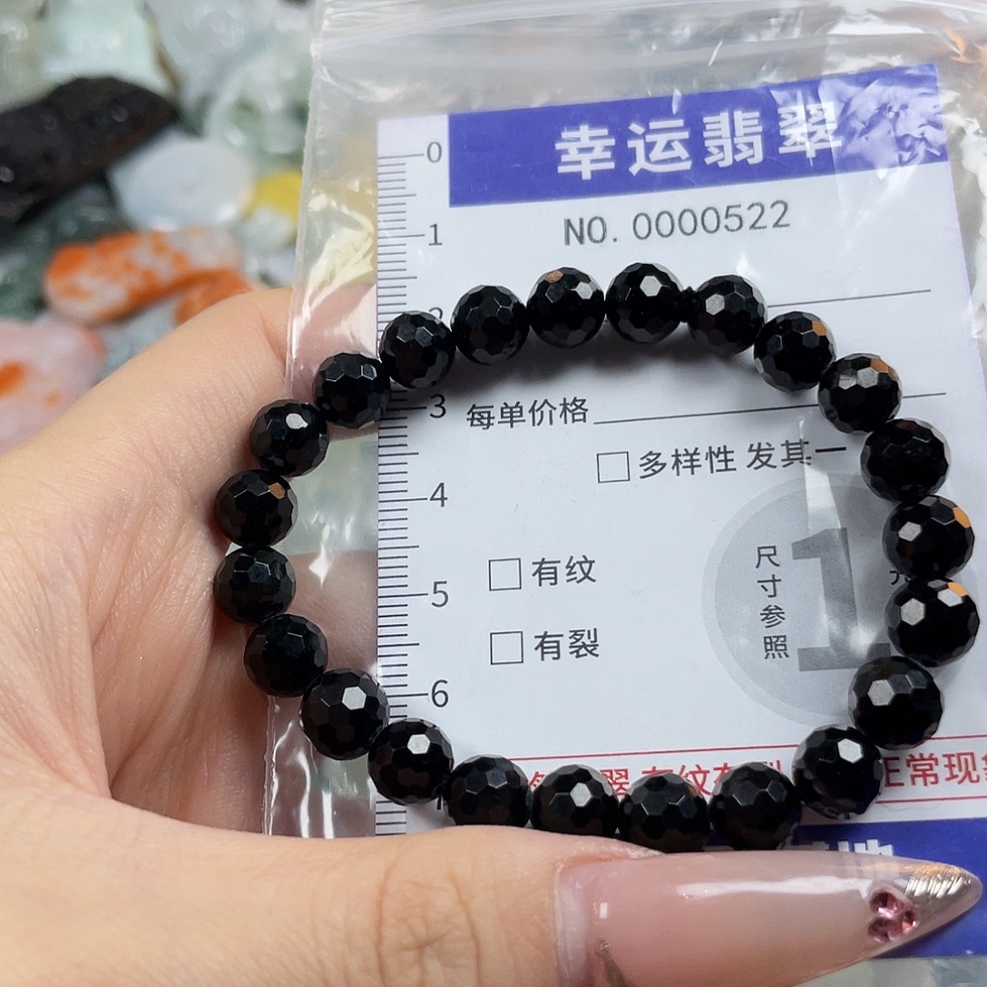 翡翠未镶嵌颈饰hhh