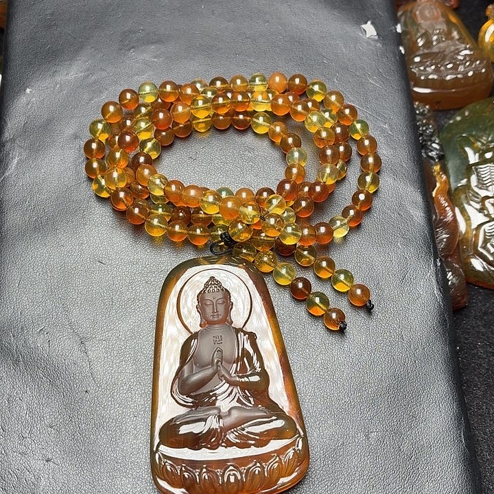 蘼***鸢琥珀未镶嵌颈饰6➕茶宝