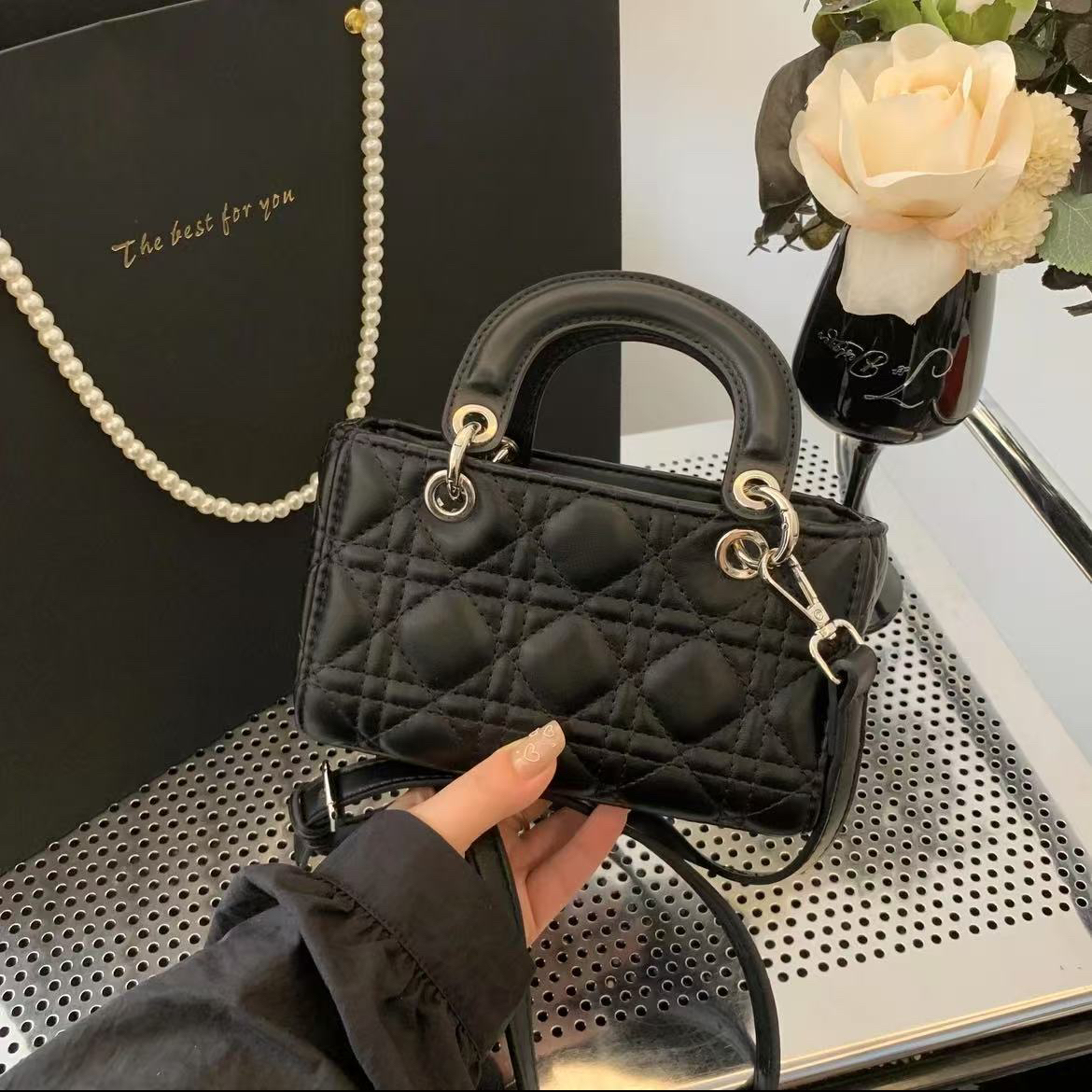 轻奢百搭高级感气质时尚斜挎女士包新品A76