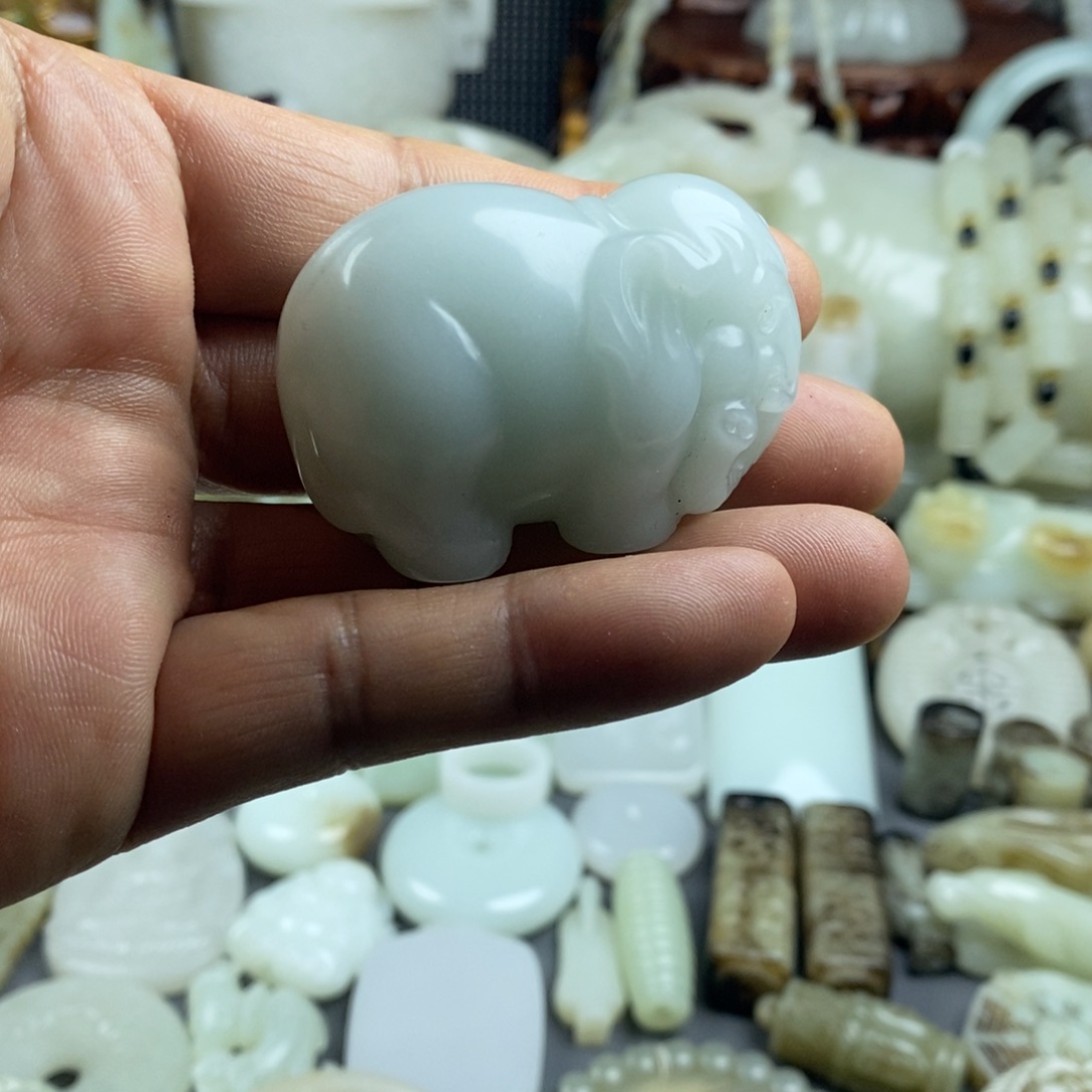 和田玉（糖玉）未镶嵌颈饰