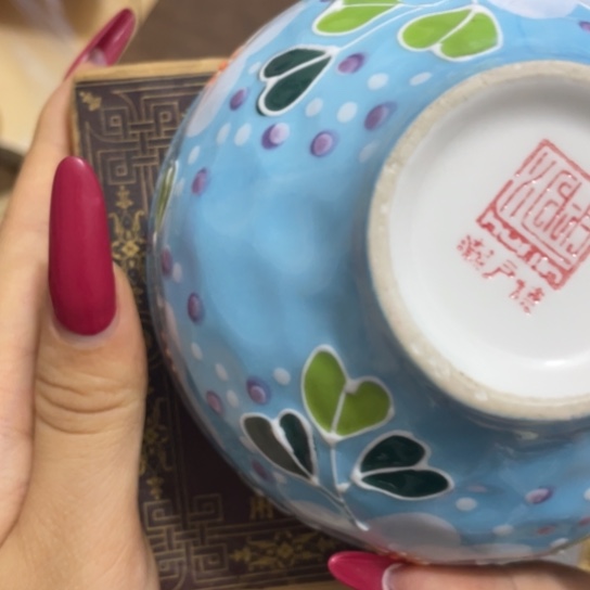 茶杯紫砂线香的颜色