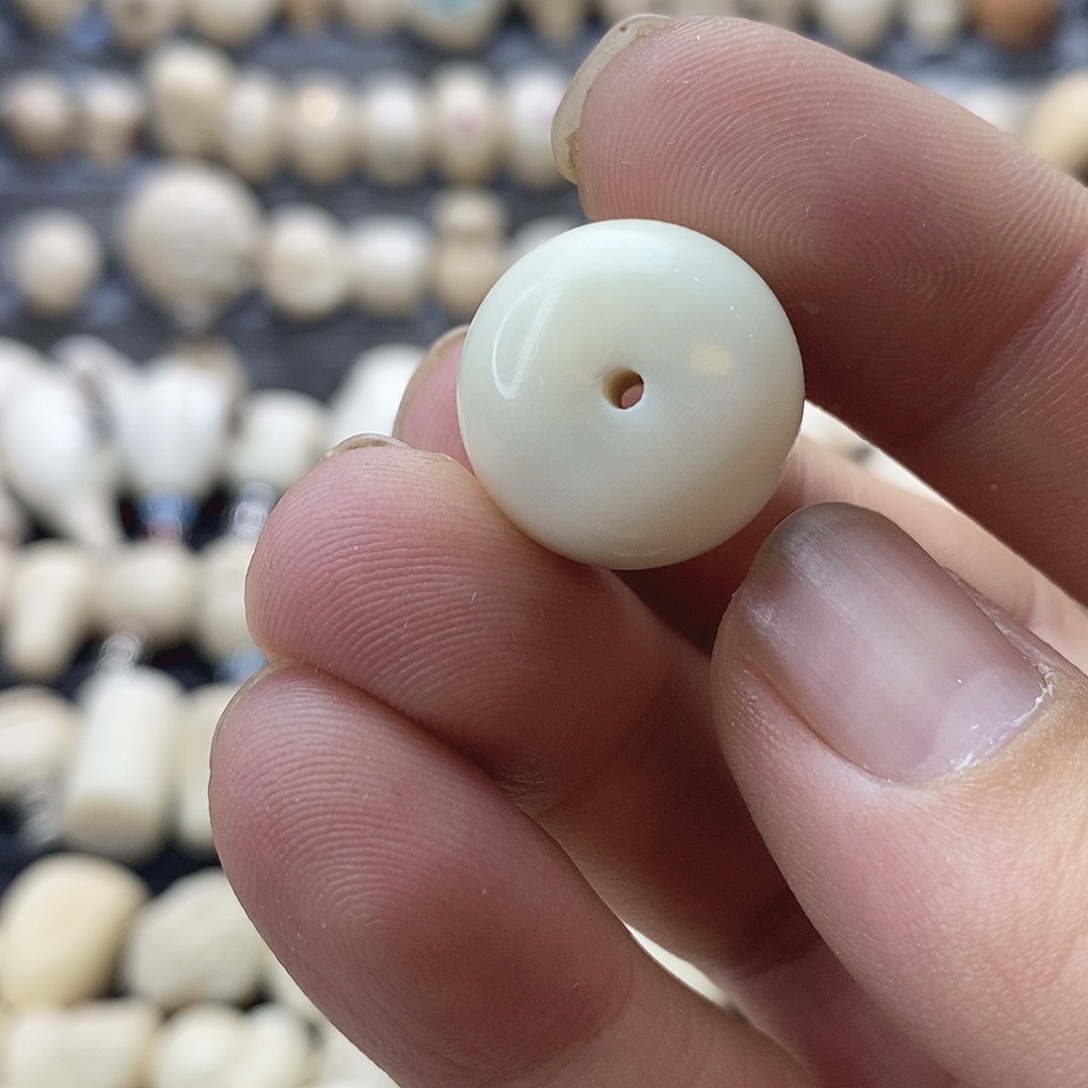 2***.吊坠菩提根/象牙果