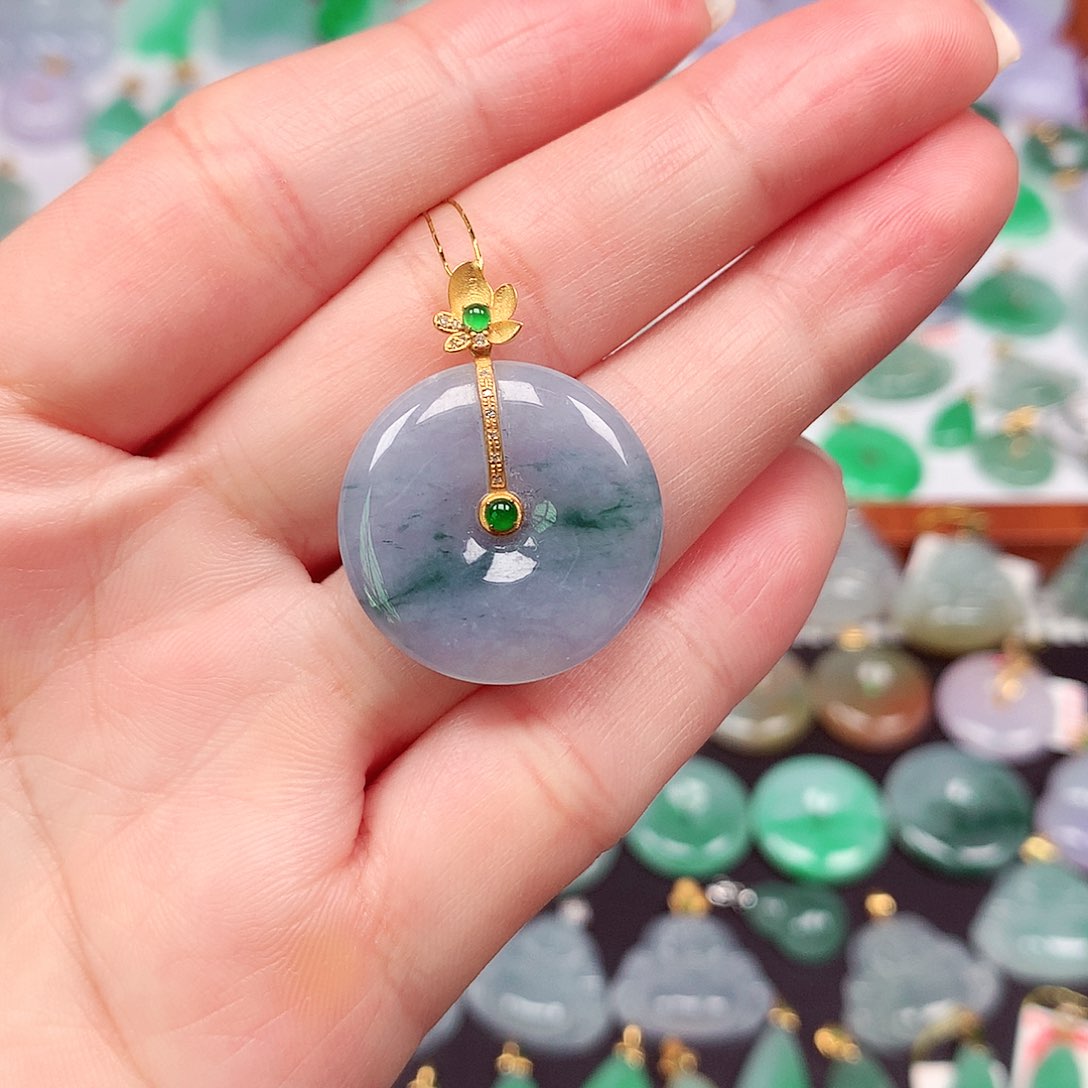 翡翠颈饰18K金镶嵌天然翡翠A货