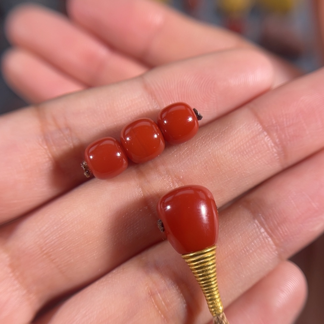 南红玛瑙五岔路辣色满肉套装足金镶嵌