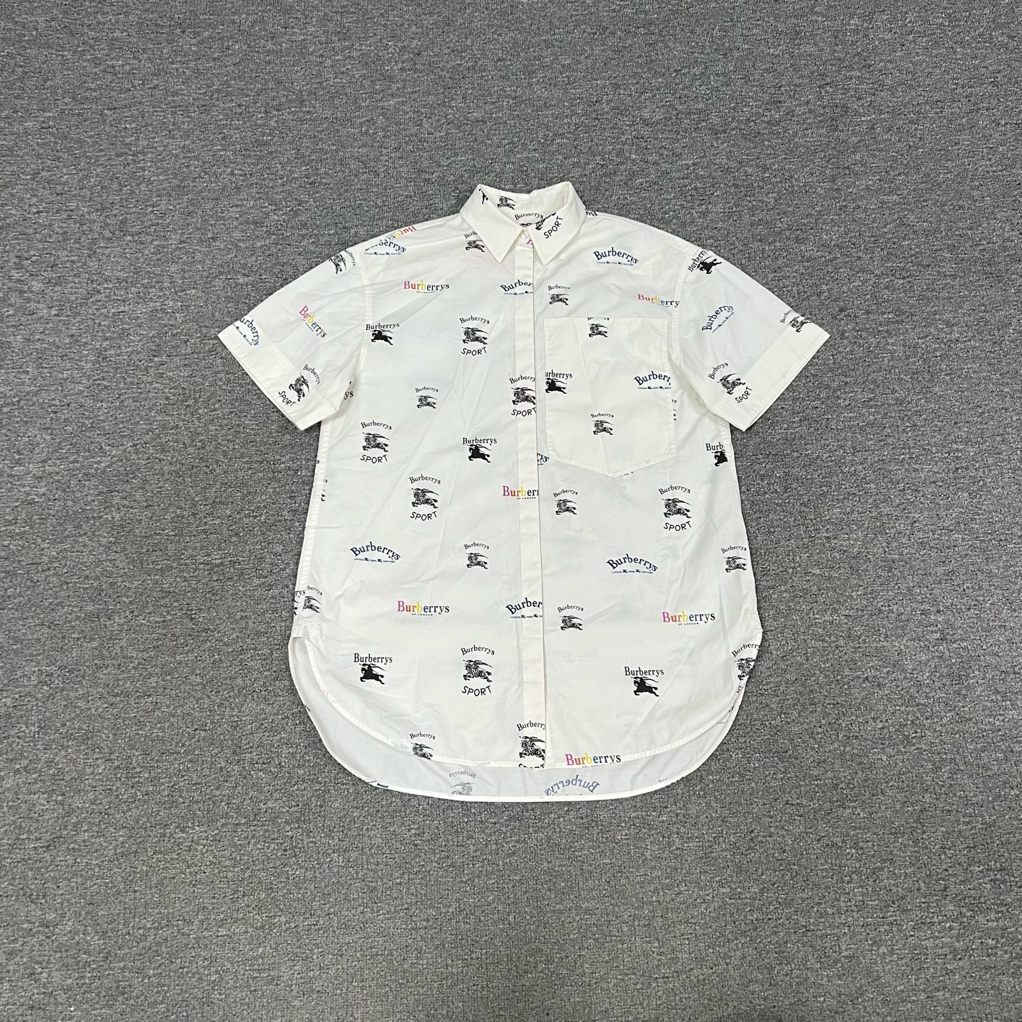 99新 AMIPARIS Burberry 巴宝莉 战马Logo 满印 短袖衬衫99新 UK6