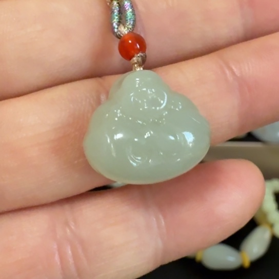 和田玉（糖玉）未镶嵌颈饰