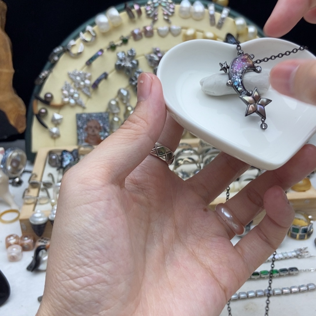 画框银S925镶嵌海水珍珠大溪地切珠星河吊坠