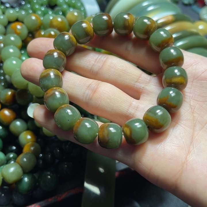 和田玉未镶嵌手链