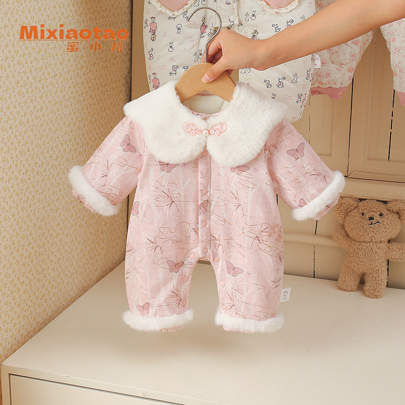 婴儿夹棉冬款毛毛领蝴蝶加绒连体衣女宝宝新生儿保暖新生儿