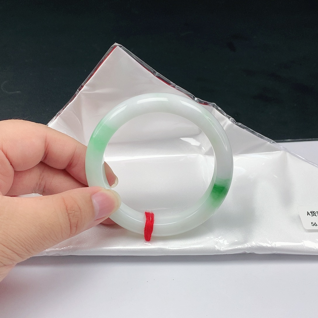 翡翠未镶嵌手镯翡翠057