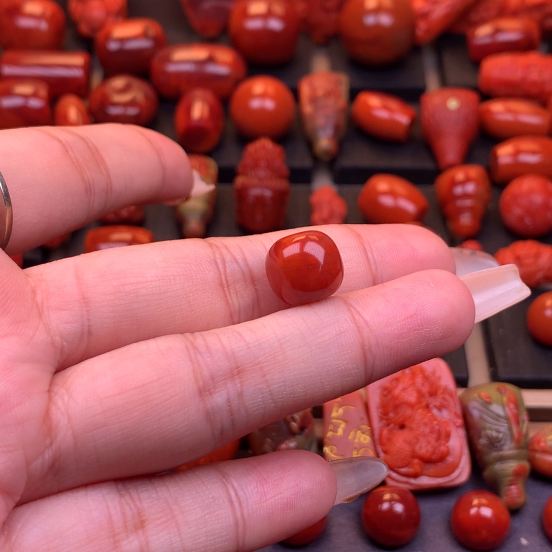 南红玛瑙未镶嵌川料原矿老型单珠11.6mm