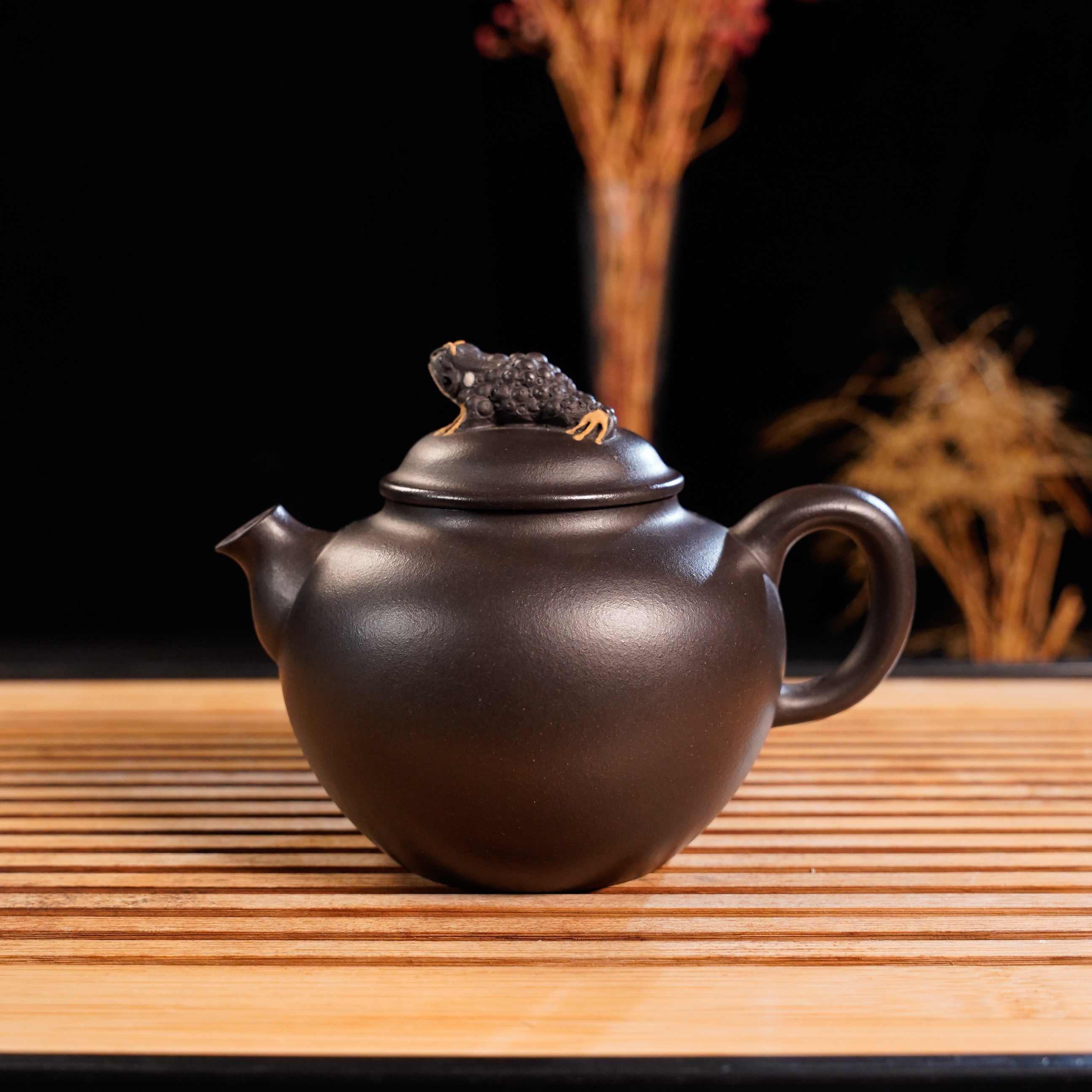 XF2-013   薛锋  宜兴手工紫砂  招财进宝