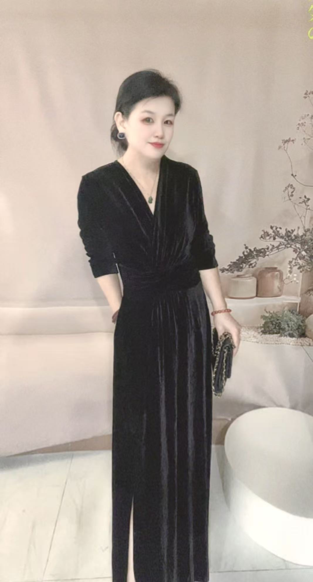 2025新款 (丝绒压条) 法式气质修身显瘦秋季套头款时尚优雅连衣裙