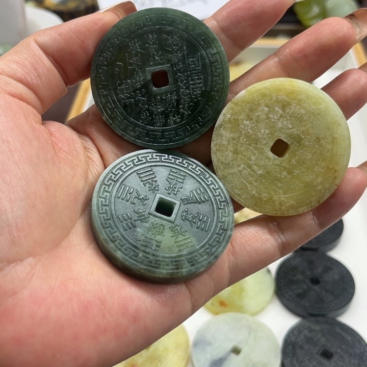 未镶嵌蛇纹石玉手链