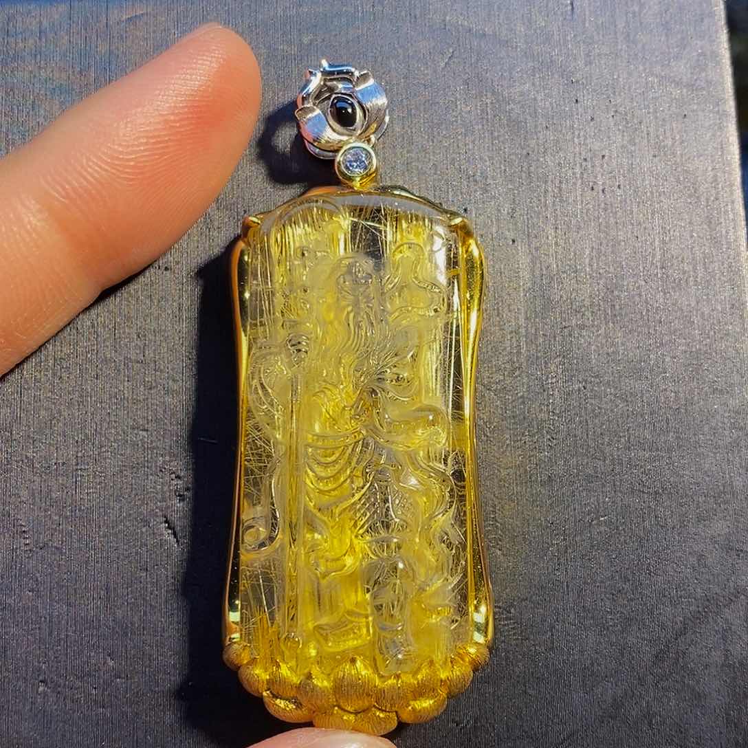 水晶颈饰银S925镶嵌天然钛晶关公吊坠