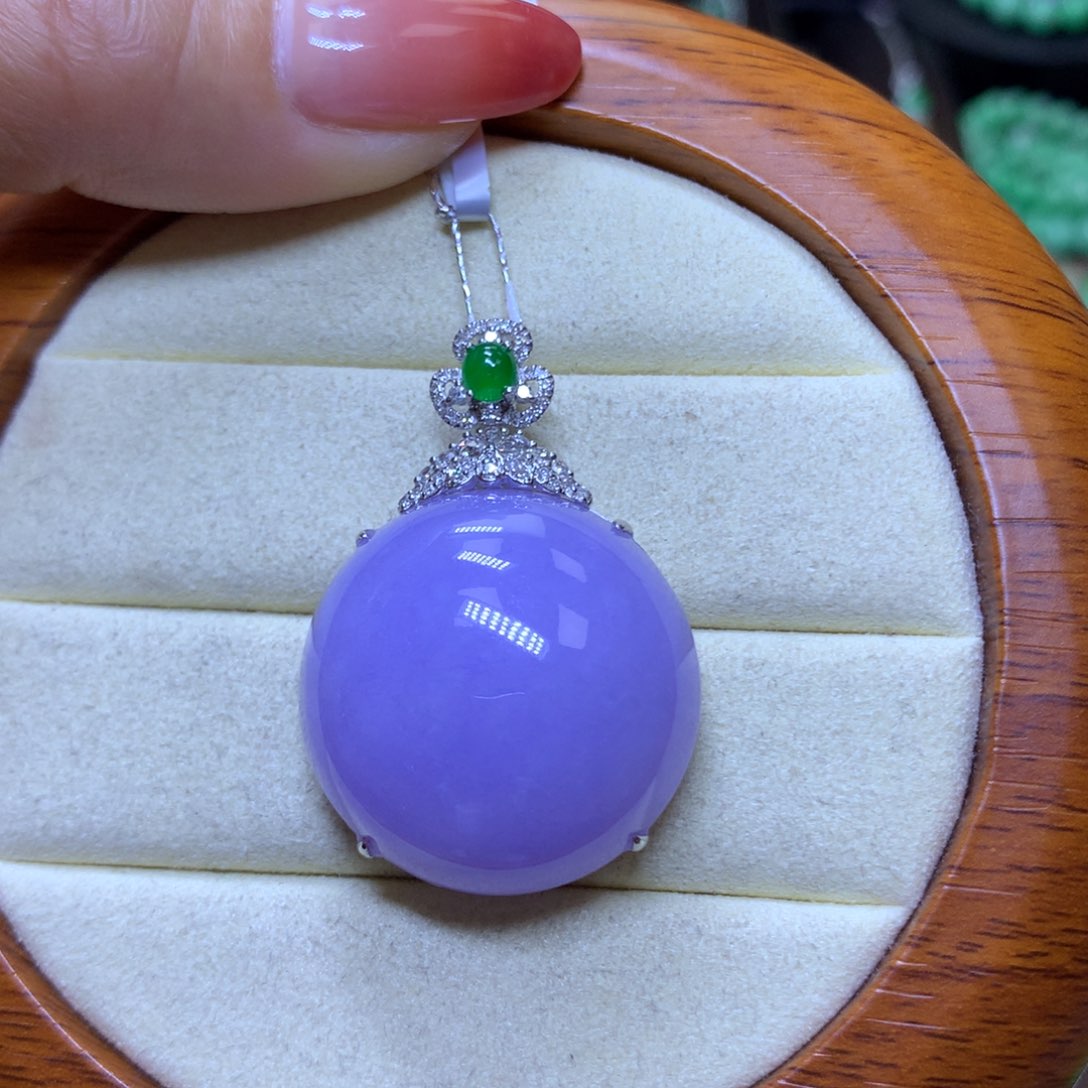 【闪购商品】翡翠颈饰18K金镶嵌八**味翡翠