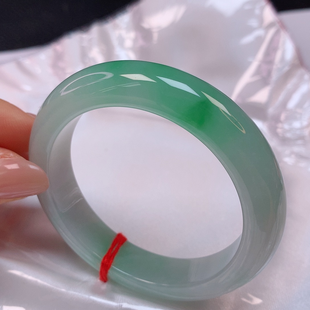 【闪购商品】翡翠手镯未镶嵌50+翡翠手镯