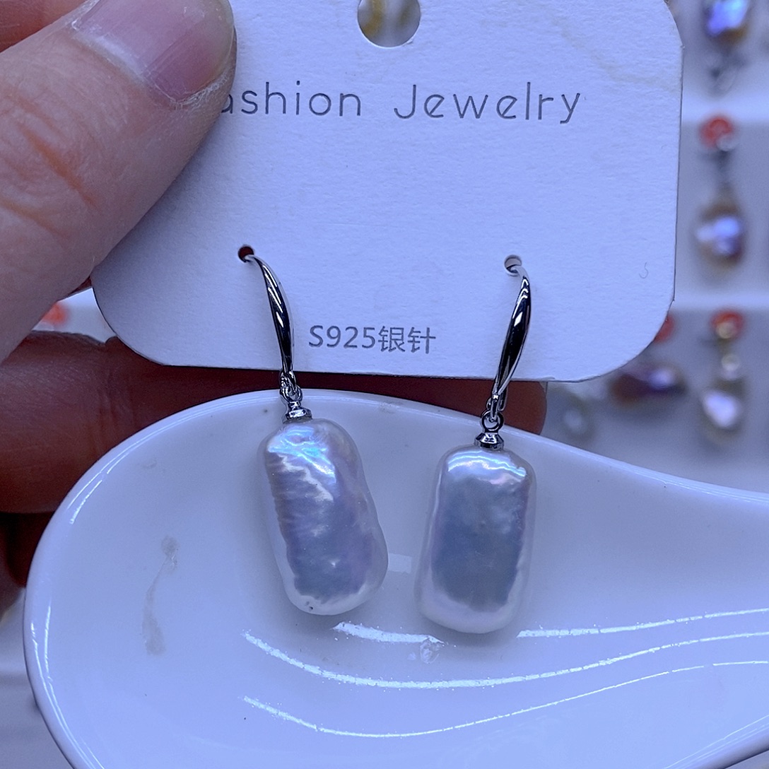 颈饰未镶嵌淡水珍珠