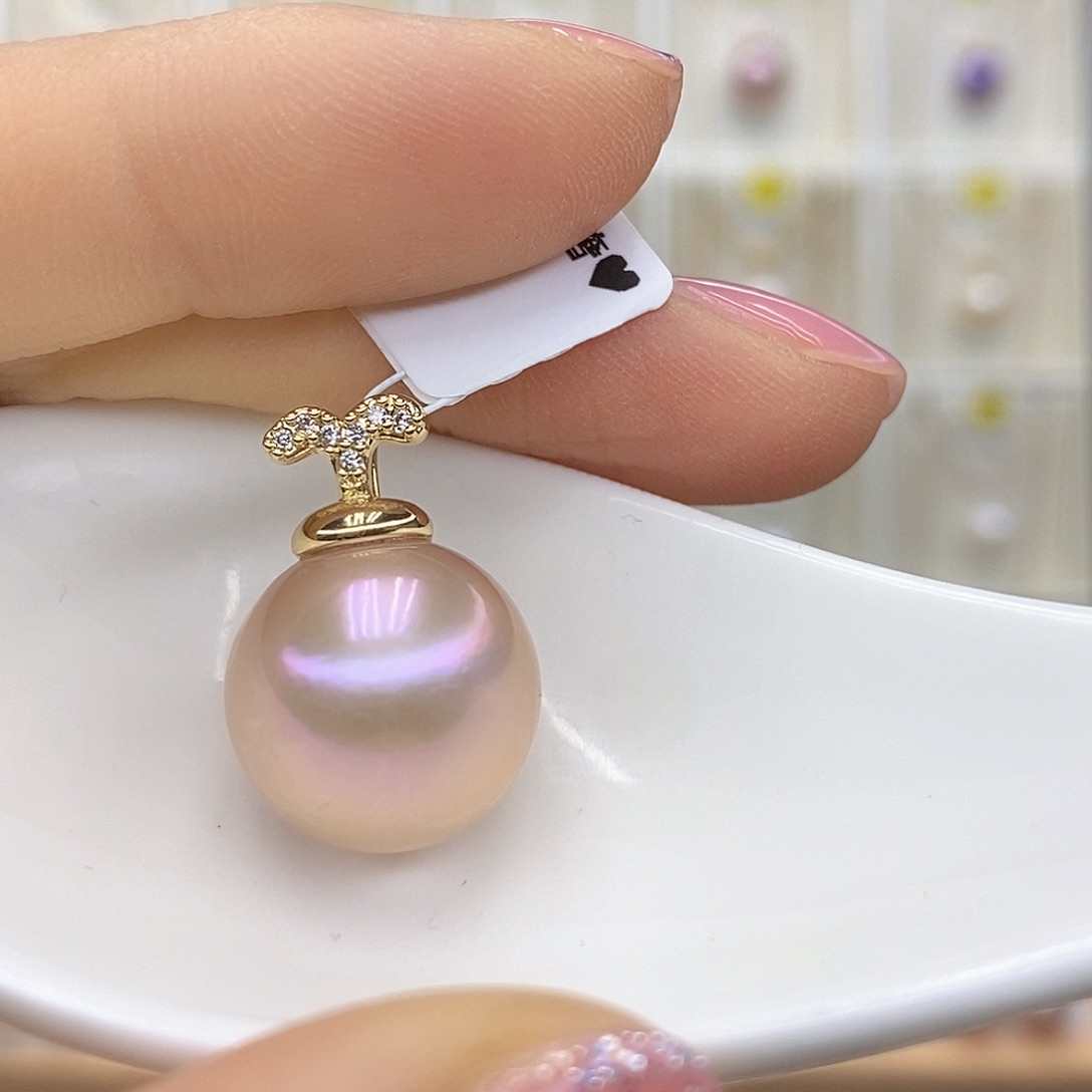 淡水珍珠吊坠(赠链)未镶嵌