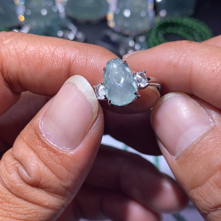 翡翠未镶嵌颈饰天然翡翠