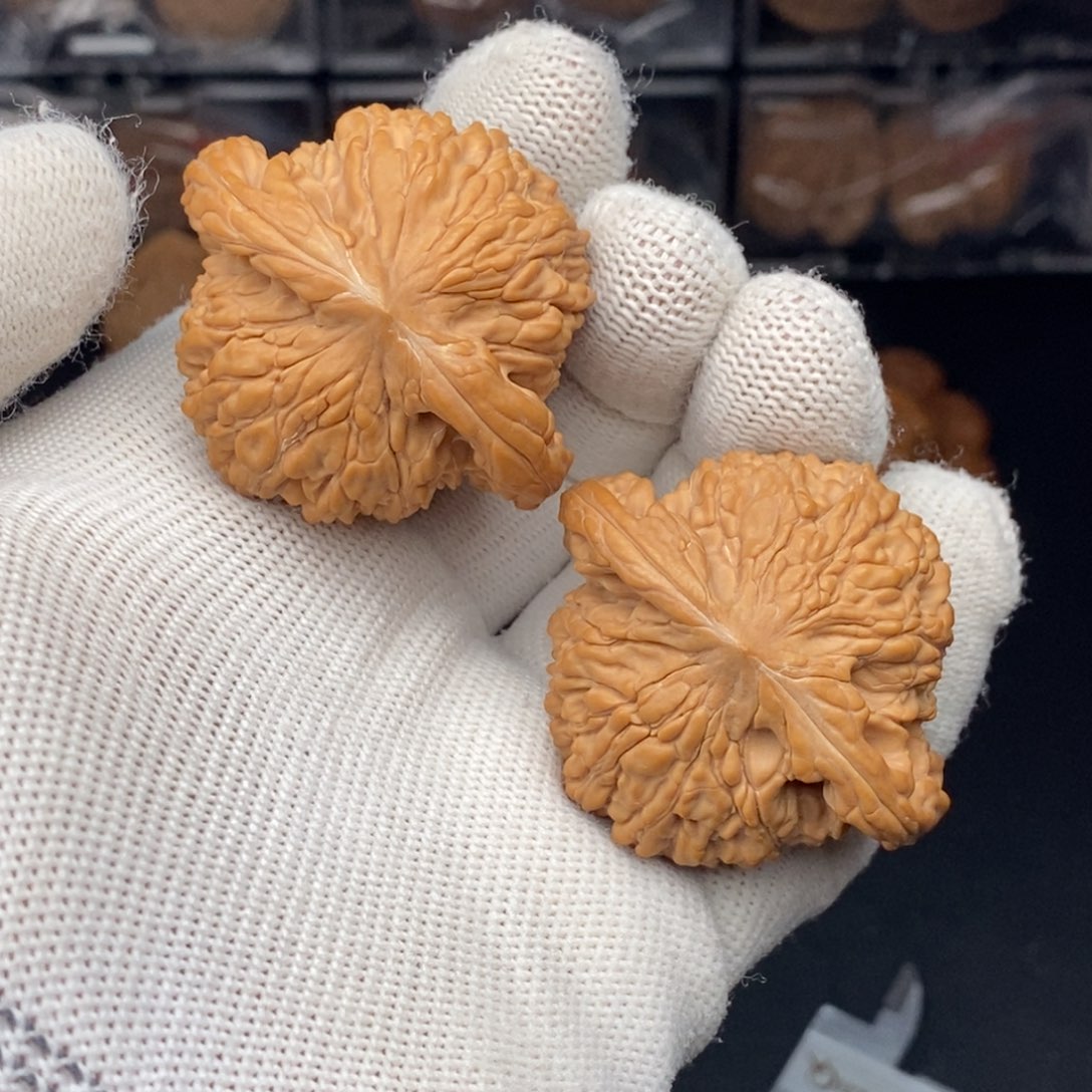 核桃把件 46左右老款狮虎兽