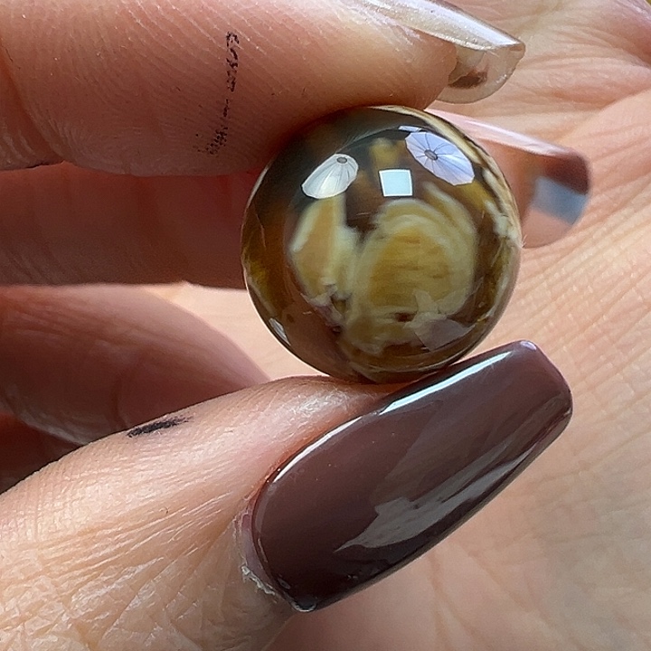 蜜蜡未镶嵌珠宝奇石