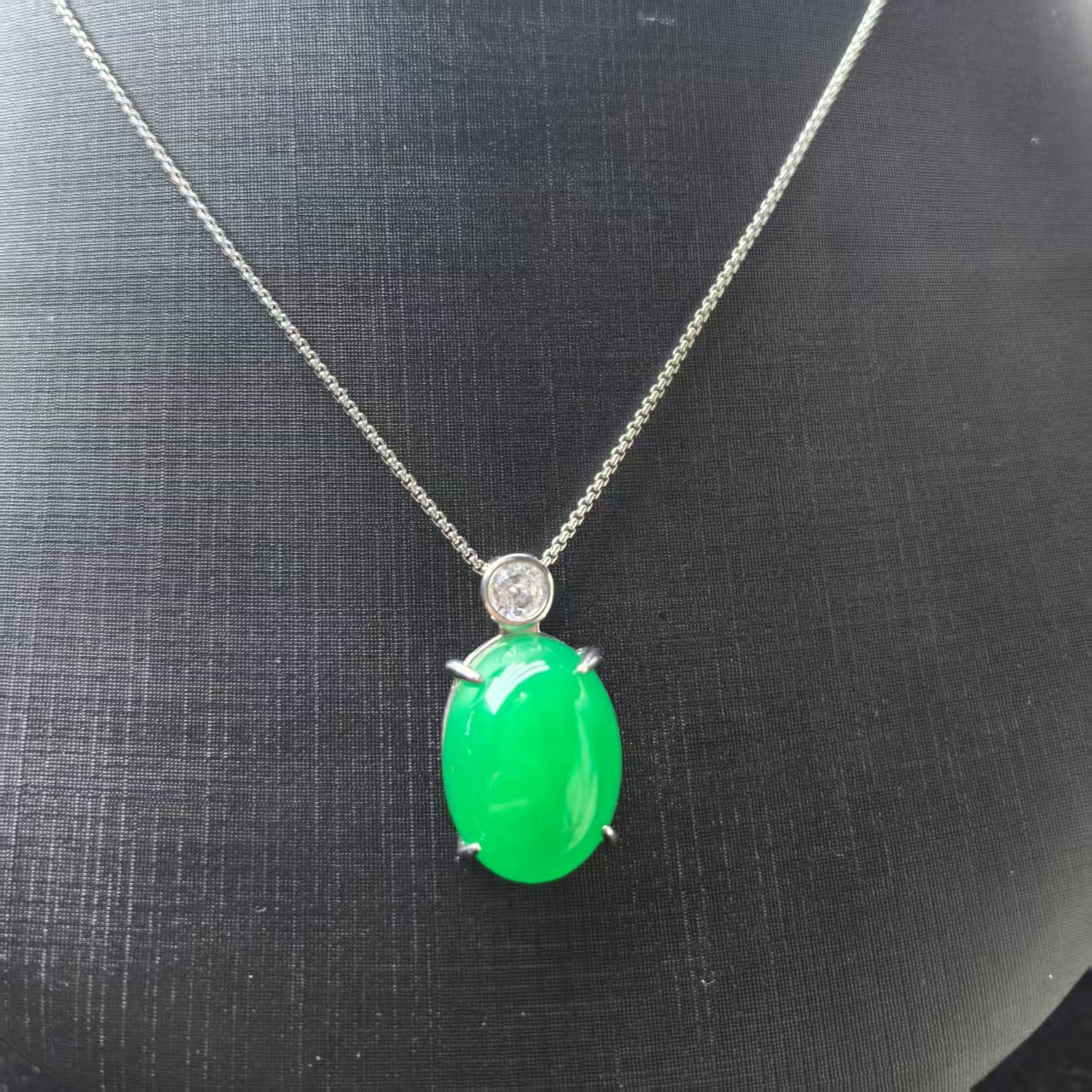 天然玉髓四爪简镶百搭毛衣链