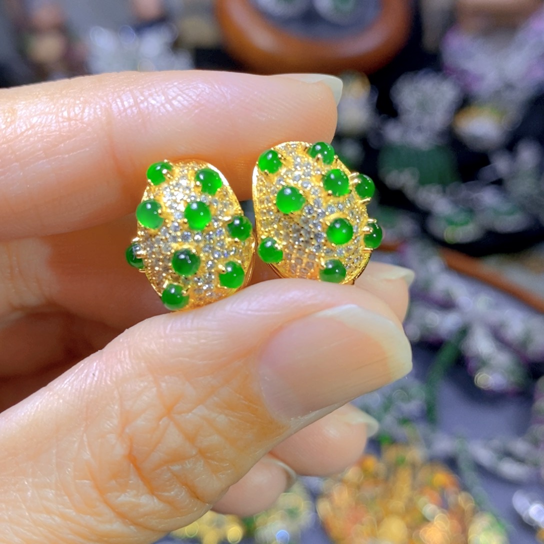 翡翠颈饰银S925镶嵌天然翡翠