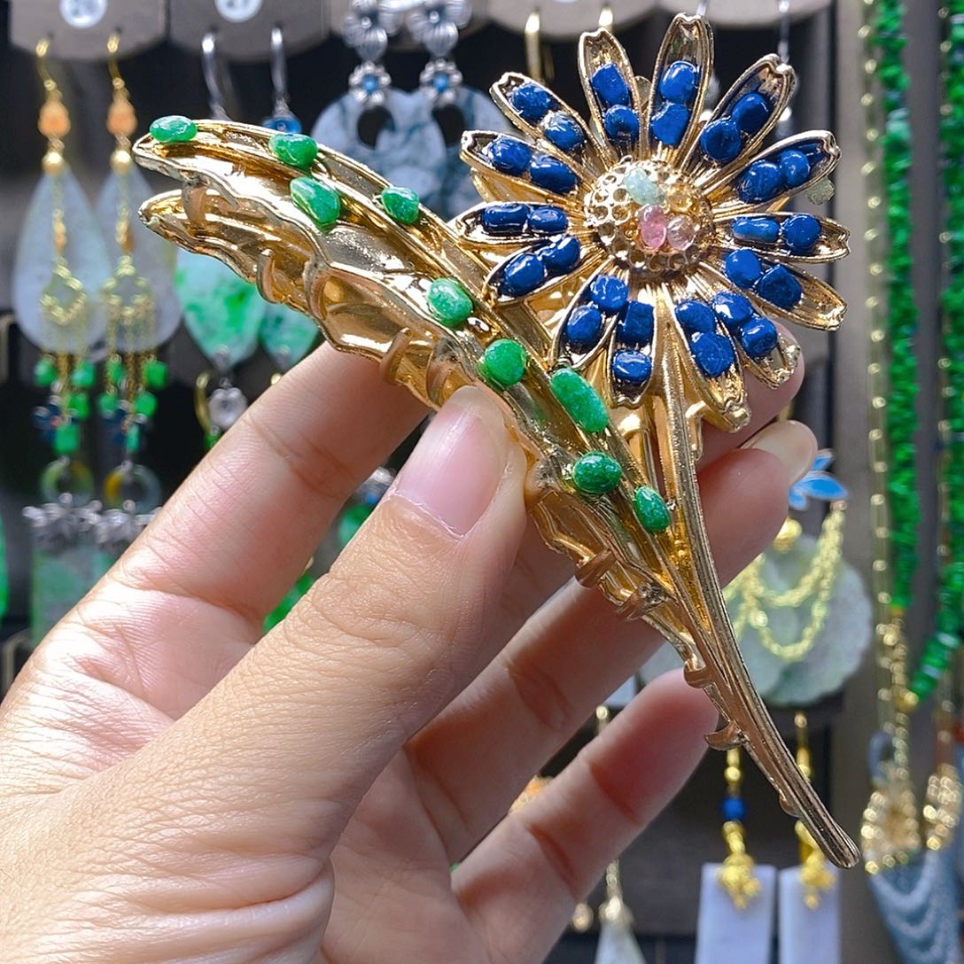 未镶嵌翡翠耳饰翡翠