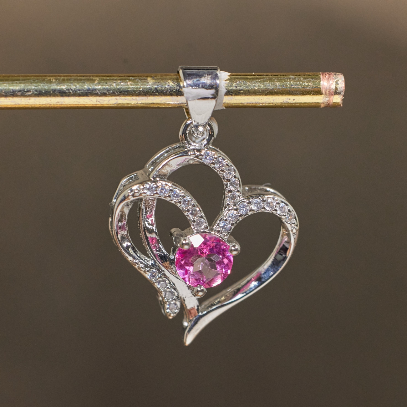 粉托帕爱心吊坠N7176